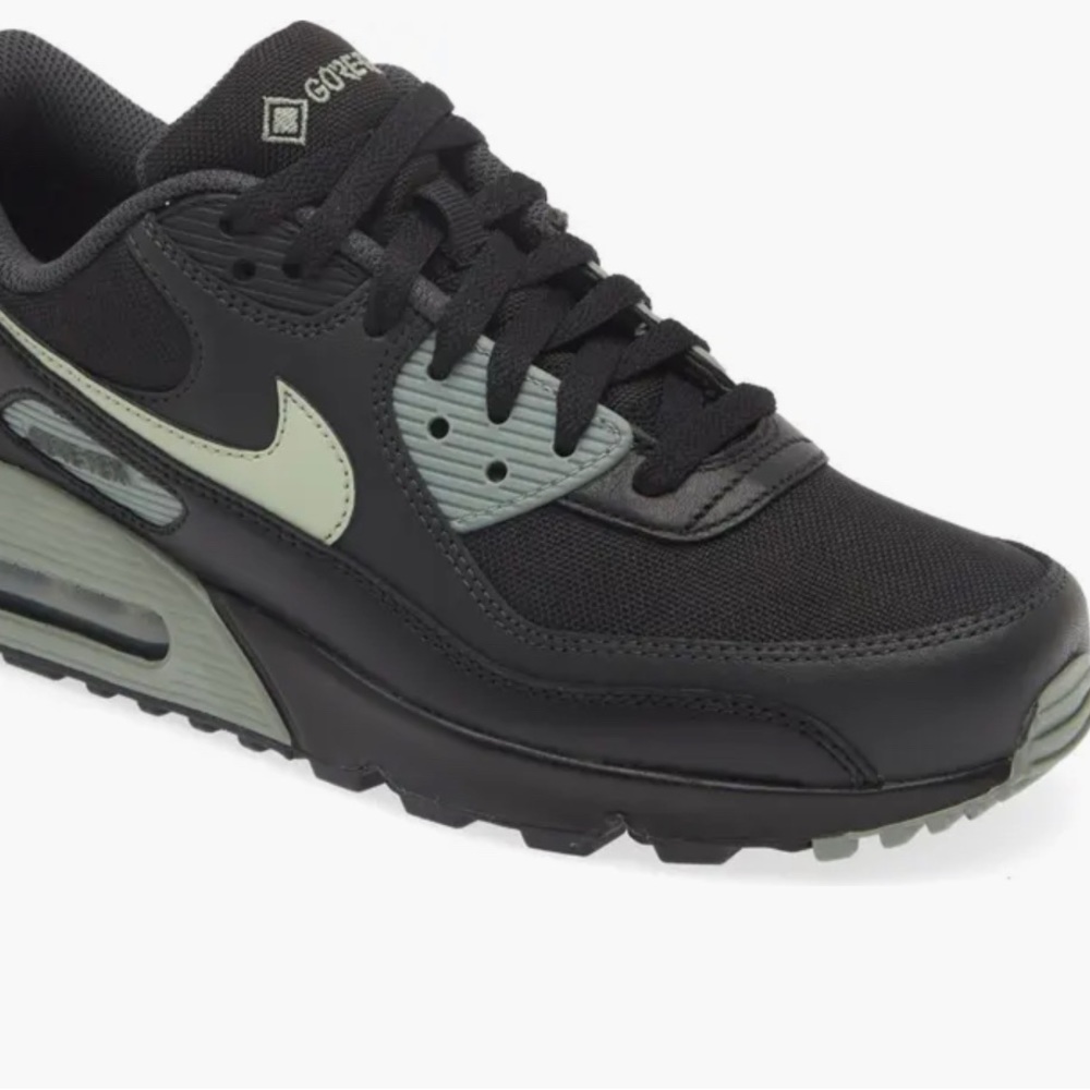 Nike Air Max 90 Gore-Tex Water Proof Sneakers